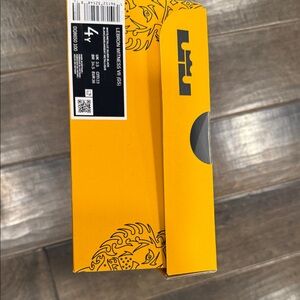 LeBron Kids Sneakers - Vibrant Yellow